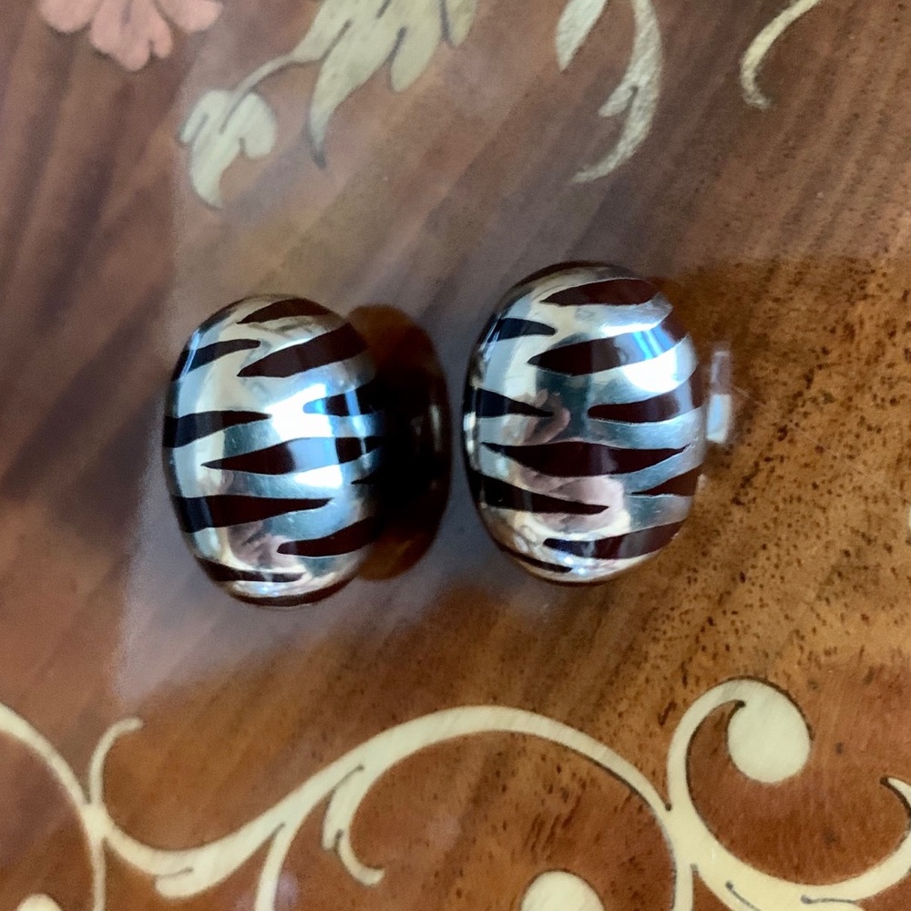 Vintage Italy Sterling Silver Clip Earrings animal print enamel Jewelry Italian - Picture 3 of 10